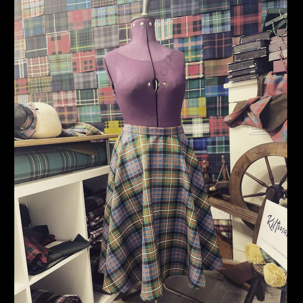 Full Lined Tartan Circle Skirt - Image 7