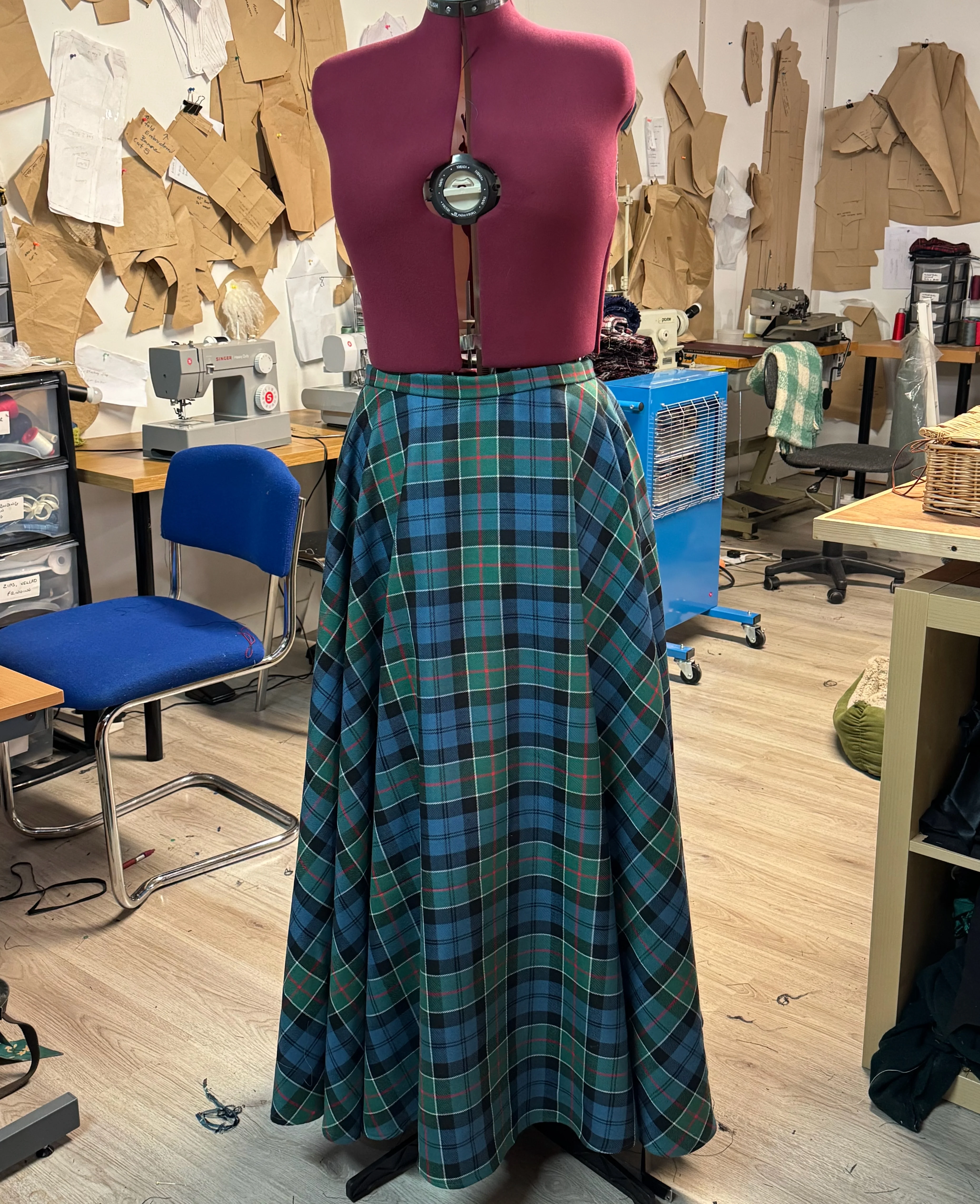 Full Lined Tartan Circle Skirt - Image 8